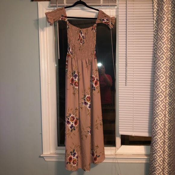 Off shoulder dress💕 - Picture 3 of 3